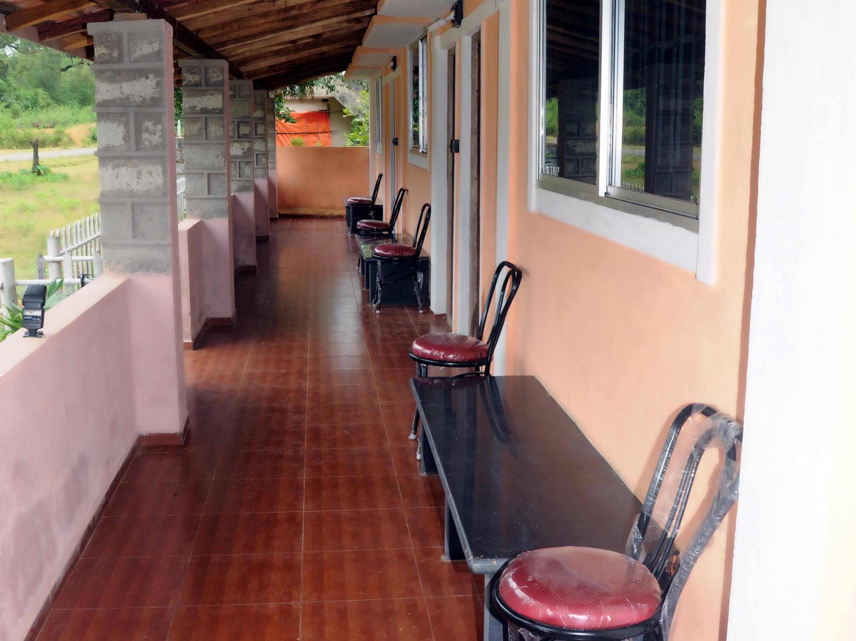 Sathwik Homestay Kumta ภายนอก รูปภาพ